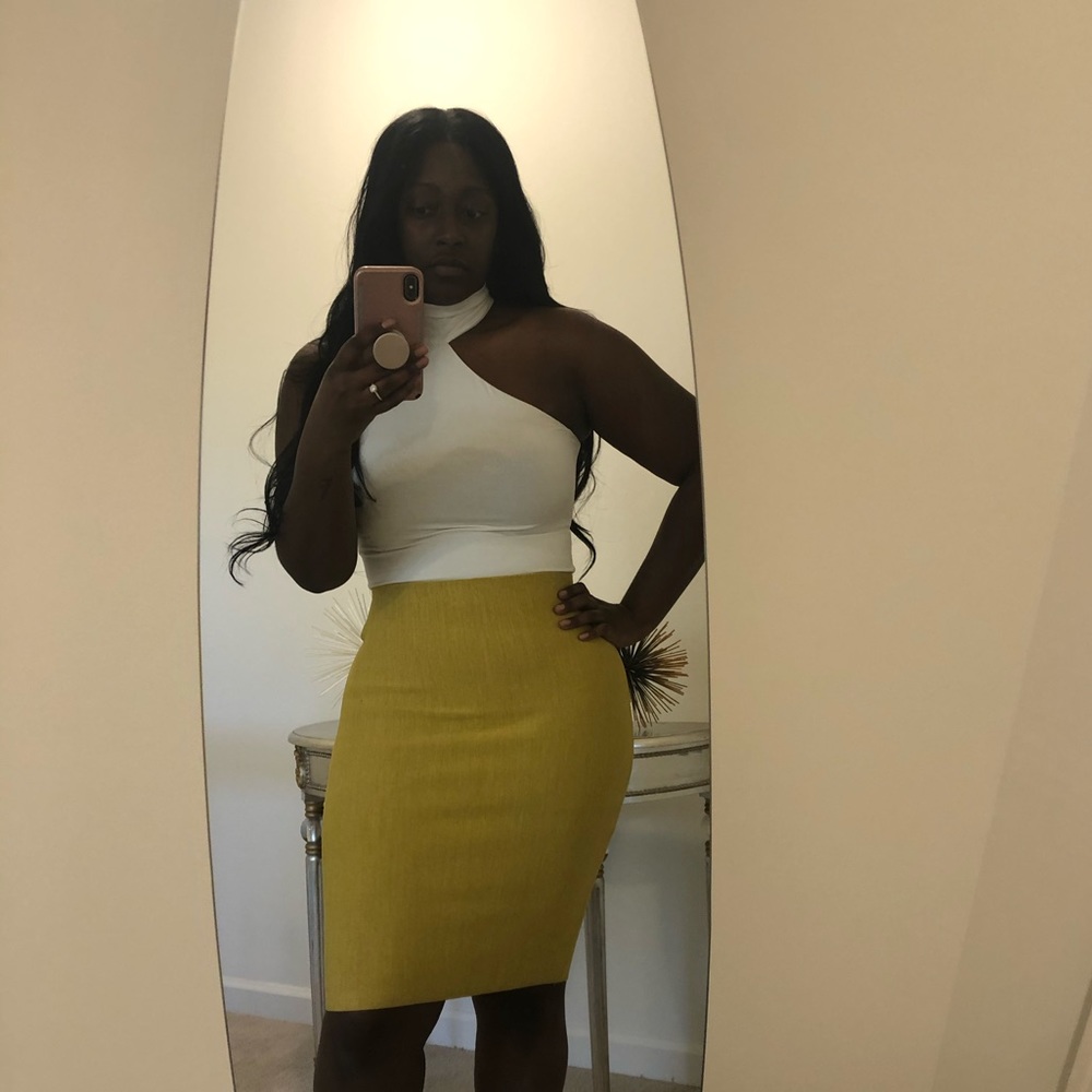 Yellow bandage skirt